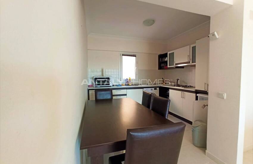 Muğla Milas’ta Denize Yürüme Mesafesinde Site İçinde Daire 11