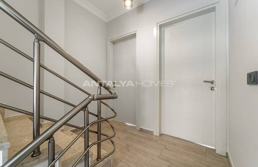 Шикарная Вилла с Личным Садом и Бассейнами в Олюденизе 29