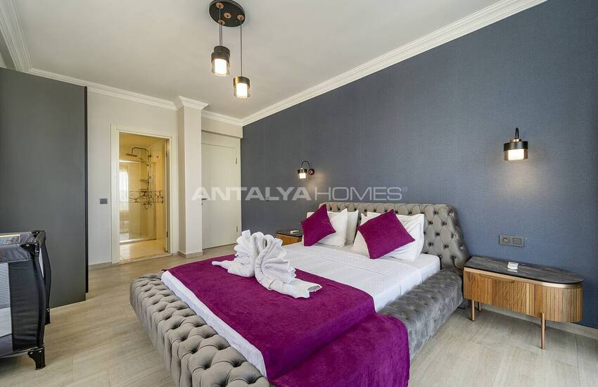 Шикарная Вилла с Личным Садом и Бассейнами в Олюденизе 22