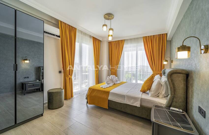 Шикарная Вилла с Личным Садом и Бассейнами в Олюденизе 24