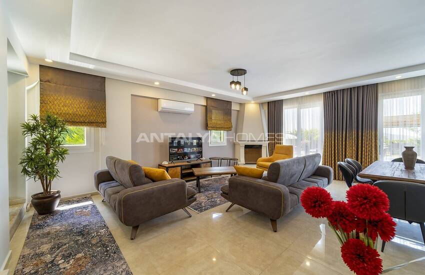 Шикарная Вилла с Личным Садом и Бассейнами в Олюденизе 17