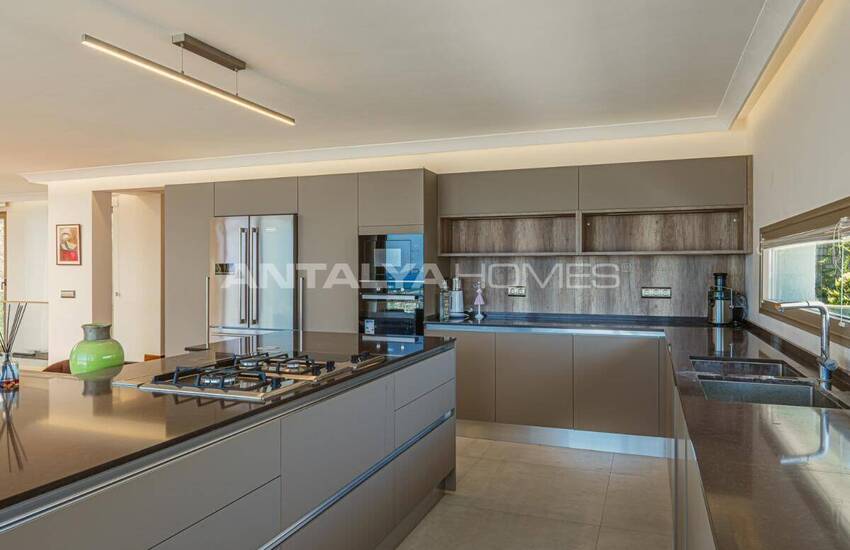 فيلات فاخرة منفصلة بالقرب من المارينا في بودروم تورغوت رييس 11