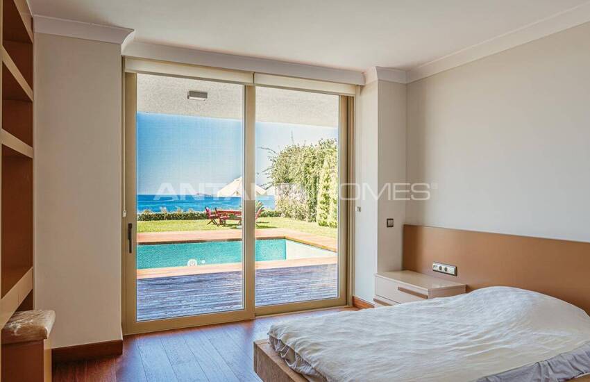 فيلات فاخرة منفصلة بالقرب من المارينا في بودروم تورغوت رييس 18