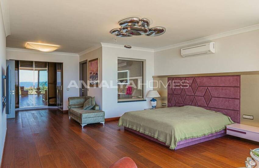 فيلات فاخرة منفصلة بالقرب من المارينا في بودروم تورغوت رييس 16