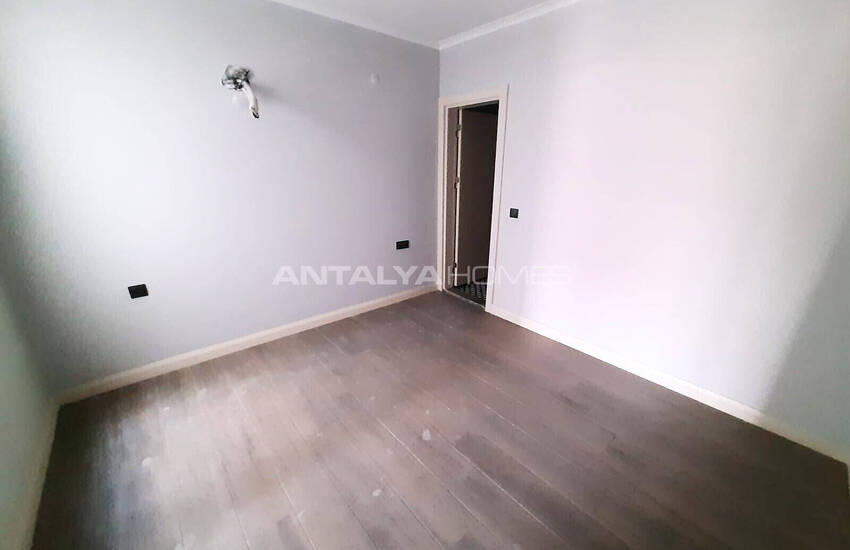 Fethiye Merkezde Kordon'a 50 M Mesafede 2+1 Daire 13