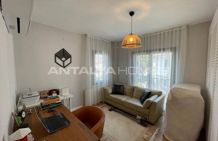 Muğla Fethiye'de Çalış Plajı'na Yakın Havuzlu 4+1 Villa 12