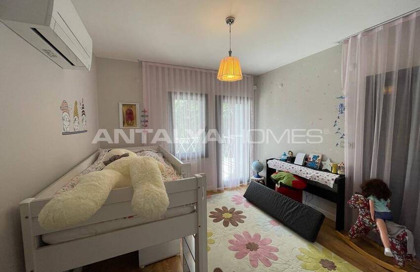 Muğla Fethiye'de Çalış Plajı'na Yakın Havuzlu 4+1 Villa 22