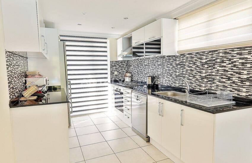 Vrijstaande Villa Met 500m² Tuin In Muğla Ölüdeniz 13