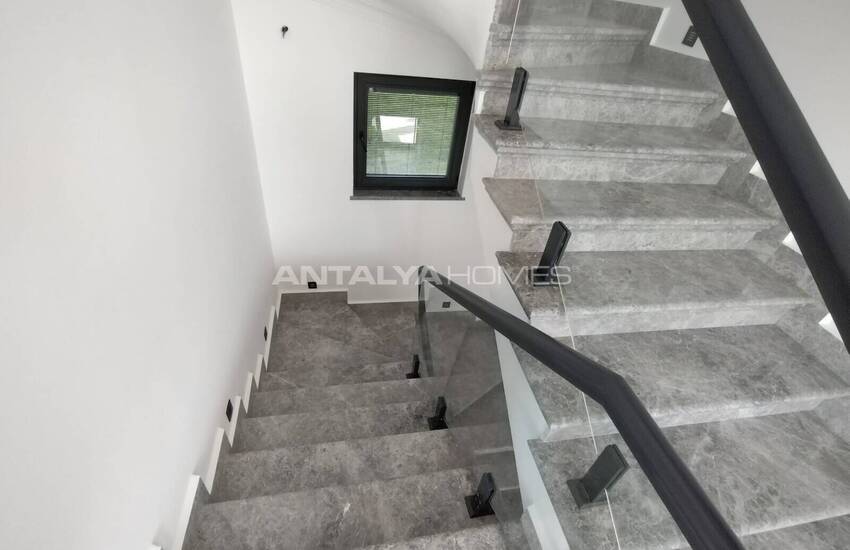 Muğla Fethiye'de Özel Havuzlu Şık Müstakil Villa 31