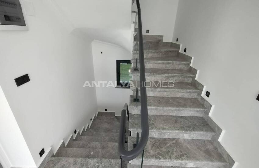 Muğla Fethiye'de Özel Havuzlu Şık Müstakil Villa 23