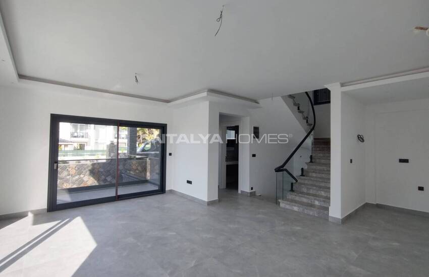 Muğla Fethiye'de Özel Havuzlu Şık Müstakil Villa 16