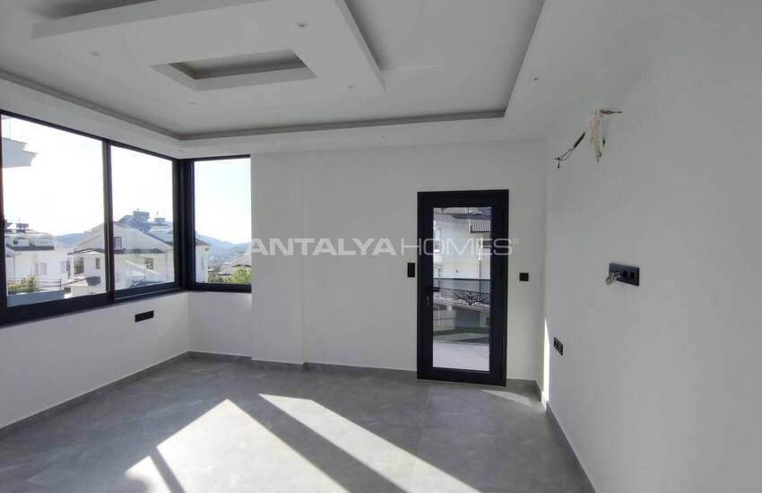 Muğla Fethiye'de Özel Havuzlu Şık Müstakil Villa 24
