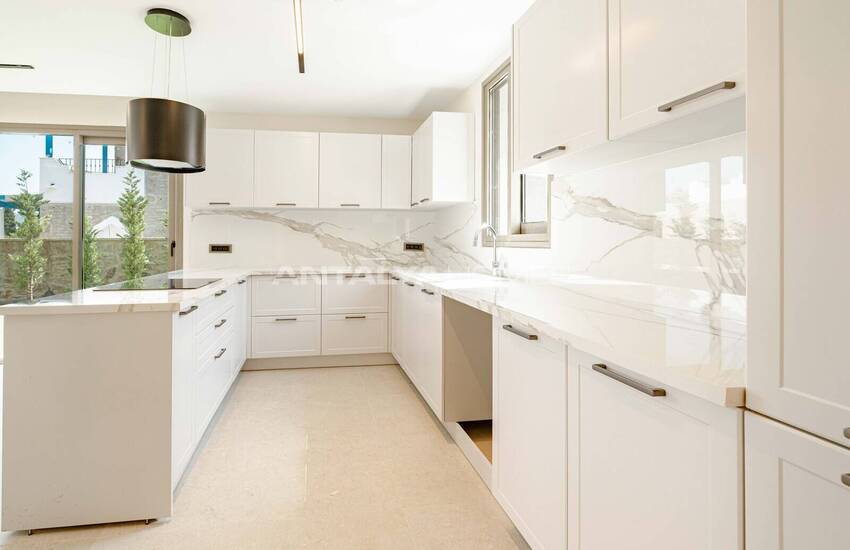 Detached Villas with Private Pools in Bodrum Kadikalesi 19