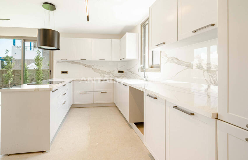 Detached Villas with Private Pools in Bodrum Kadikalesi 19