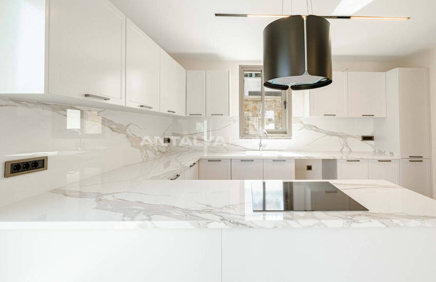 Detached Villas with Private Pools in Bodrum Kadikalesi 17