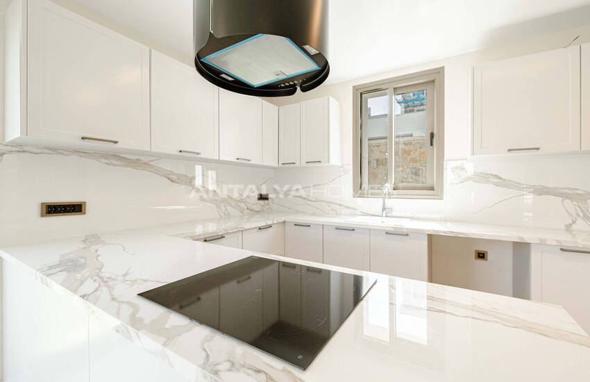 Detached Villas with Private Pools in Bodrum Kadikalesi 18