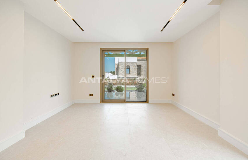 Detached Villas with Private Pools in Bodrum Kadikalesi 29