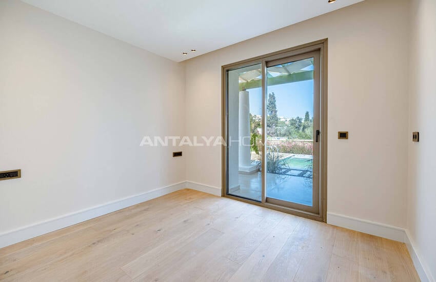 Detached Villas with Private Pools in Bodrum Kadikalesi 28
