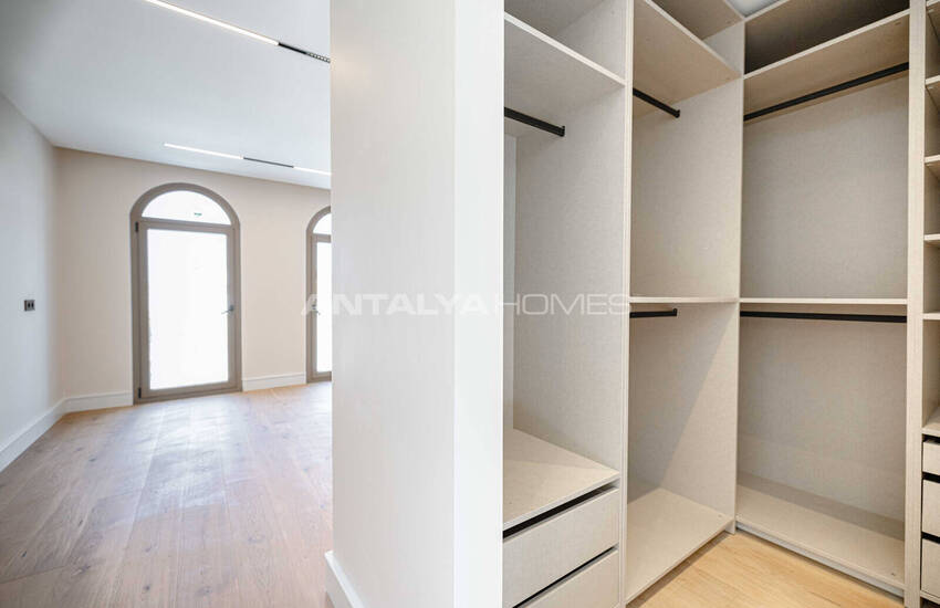 Detached Villas with Private Pools in Bodrum Kadikalesi 27