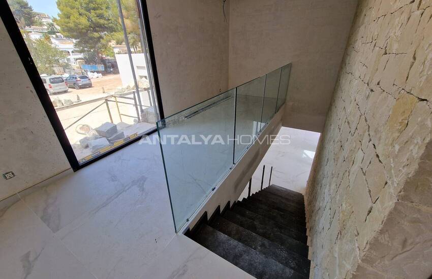 Muğla Sarıgerme'de Denize Yakın Bahçeli Müstakil Villa 18