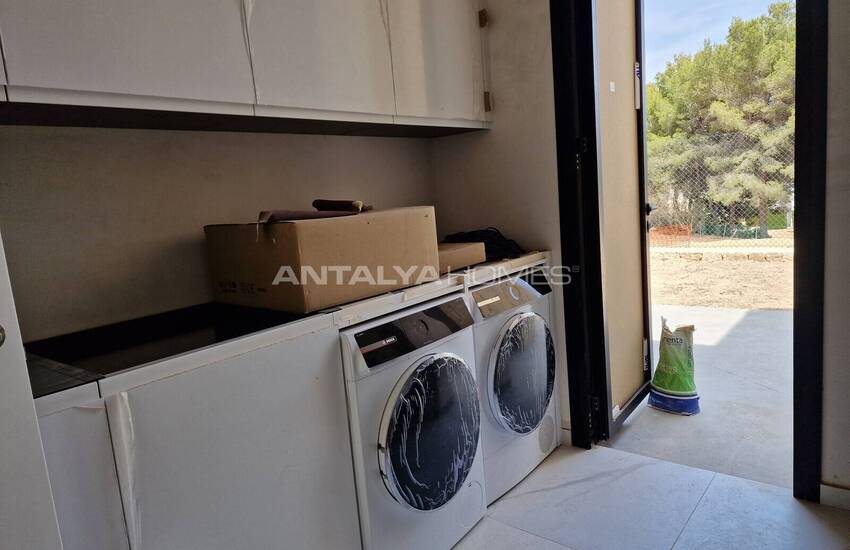 Muğla Sarıgerme'de Denize Yakın Bahçeli Müstakil Villa 7