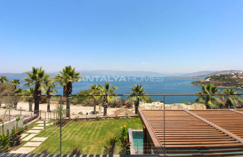 Sea View Villas in a Featured Complex in Bodrum