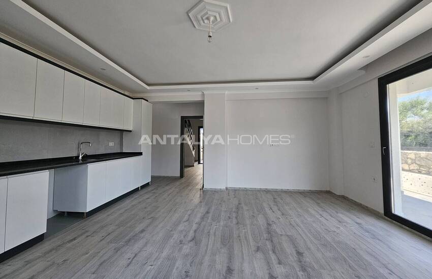 خانه مستقل 4 خوابه با استخر در فتحیه 8