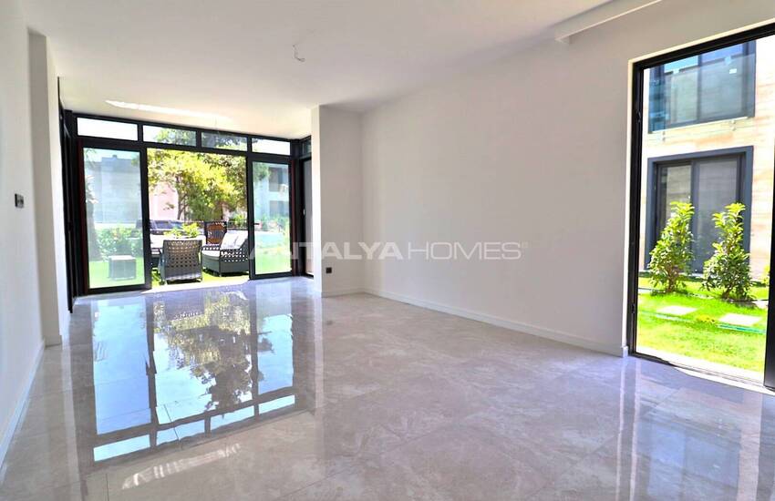 2-bedroom Flats in a Complex Near Beach and Amenities in Bodrum 13