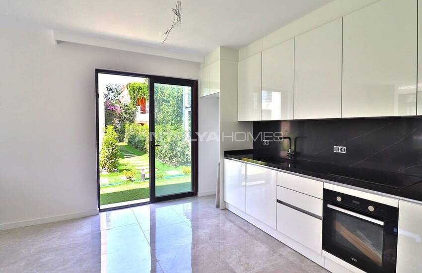 2-bedroom Flats in a Complex Near Beach and Amenities in Bodrum 17