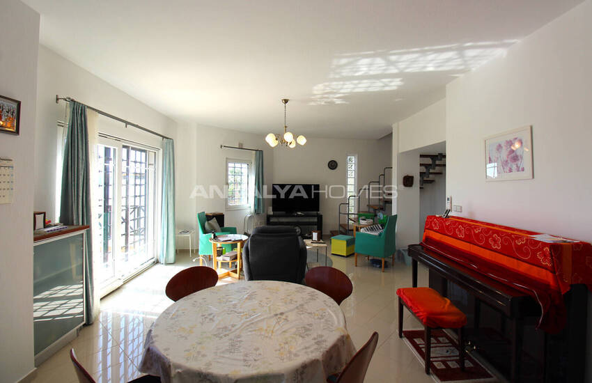 Muğla Bodrum'da Müştemilatlı Deniz Manzaralı Müstakil Villa 16