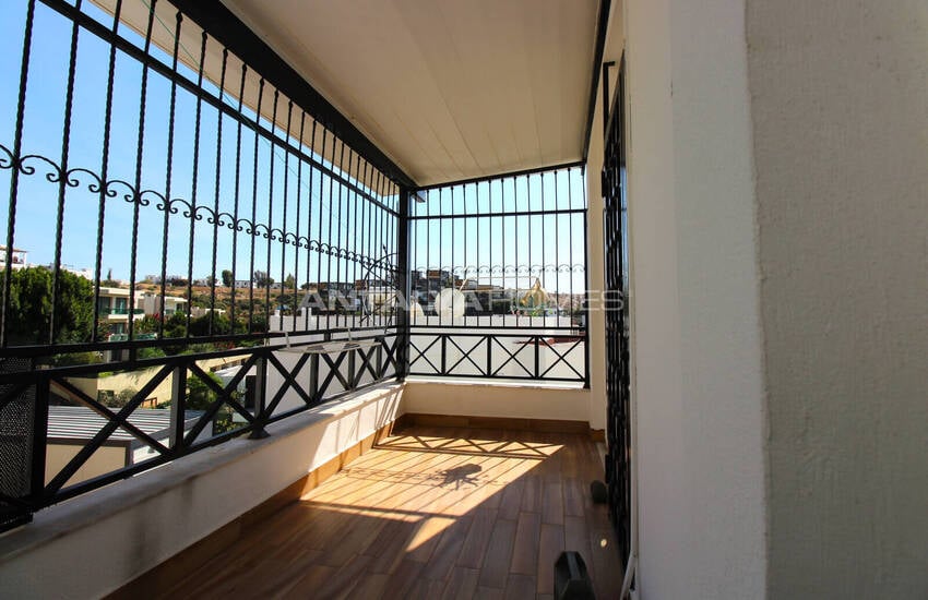 Muğla Bodrum'da Müştemilatlı Deniz Manzaralı Müstakil Villa 28