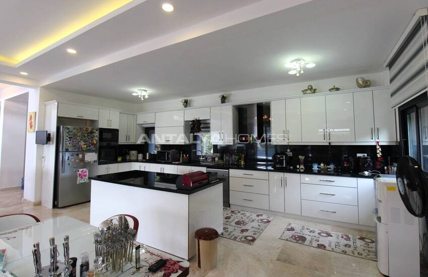 Villa Duplex À Vendre Avec Piscine Privée À Bodrum En Turquie 20