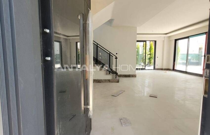 4-bedroom House with Pool and Garden in Fethiye Muğla 16