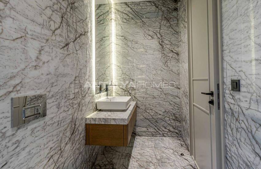 ویلا مستقل با دید دریا با استخر در بدروم ترکیه 18