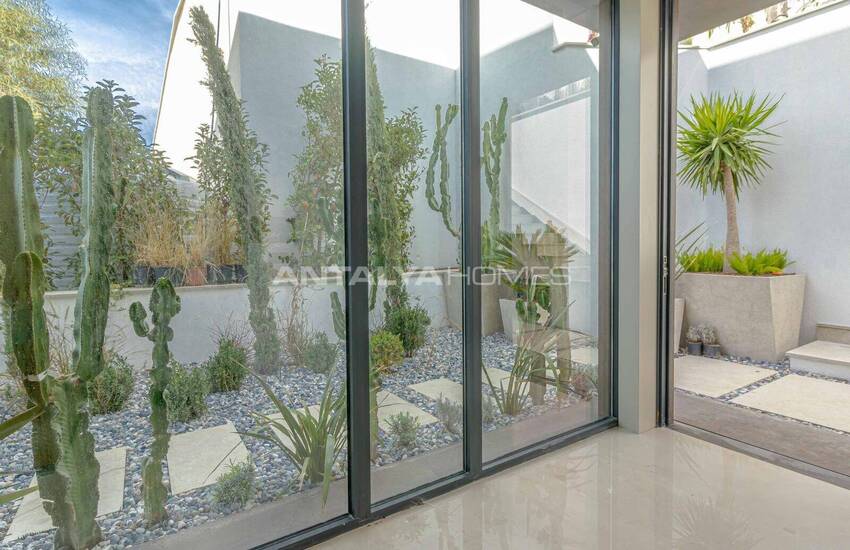 ویلا مستقل با دید دریا با استخر در بدروم ترکیه 13