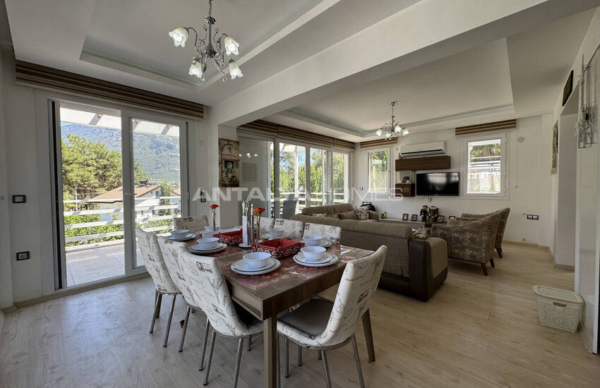 خانه ای زیبا با استخر در اولودنیز فتحیه 12