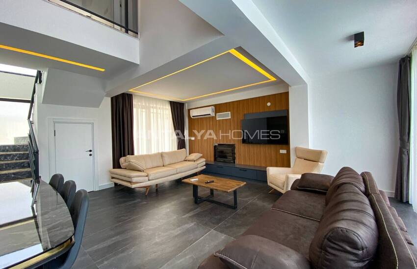 ویلای لوکس با پتانسیل درآمد اجاره در فتحیه 12