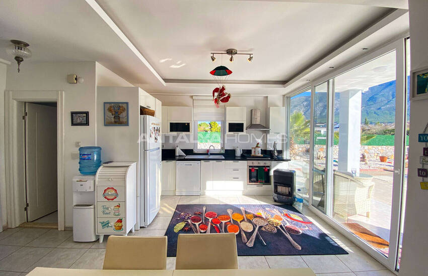 Fethiye Ölüdeniz'de Plaja Yakın Lüks Villa  8