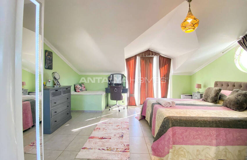 Fethiye Ölüdeniz'de Plaja Yakın Lüks Villa  15