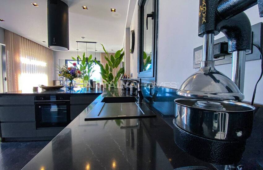 Fethiye'de Kısa Süreli Kiralamalar İçin İdeal 4 Yatak Odalı Ev 11