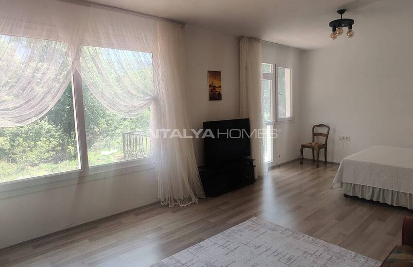 خانه مزرعه در کنار رودخانه ها و جنگل ها در موغلا سیدیکمر 13