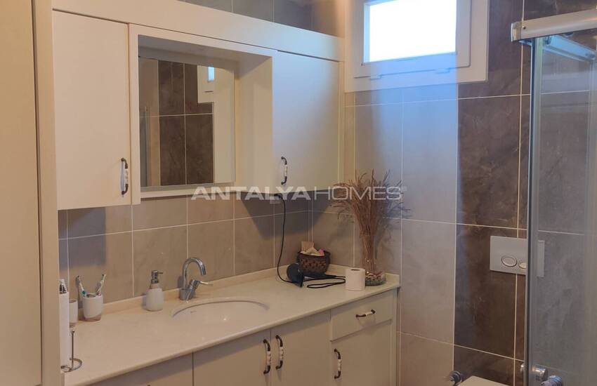 خانه مزرعه در کنار رودخانه ها و جنگل ها در موغلا سیدیکمر 28