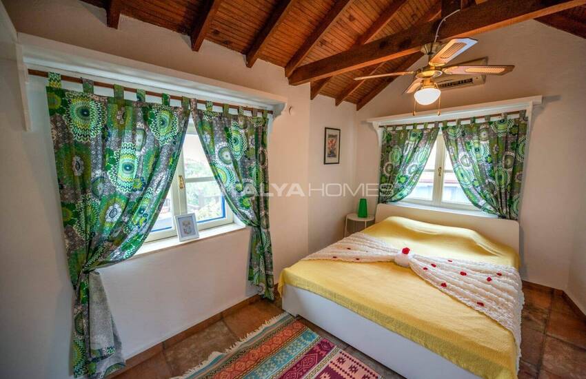 خانه ۳ خوابه در طبیعت، احاطه شده توسط فضای سبز در کایاکوی، فتحیه 19