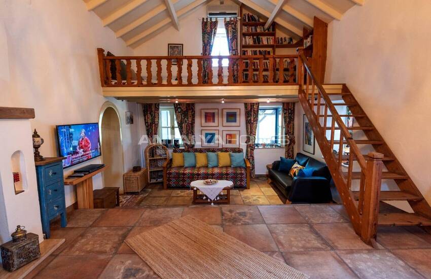 خانه ۳ خوابه در طبیعت، احاطه شده توسط فضای سبز در کایاکوی، فتحیه 15