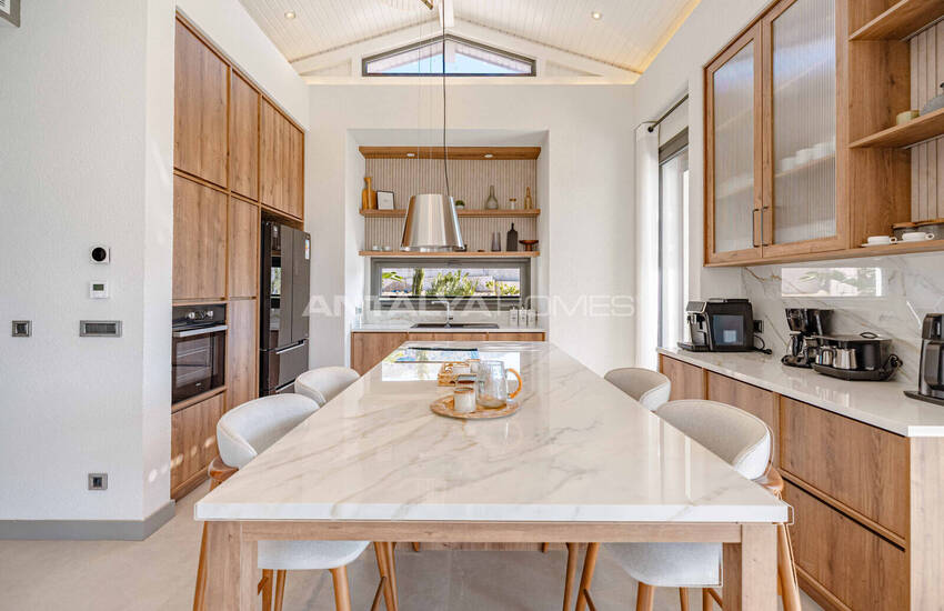 Дома с частными бассейнами и большими садами в Бодруме Мугла 17