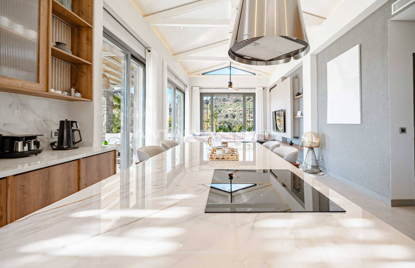 Дома с частными бассейнами и большими садами в Бодруме Мугла 18