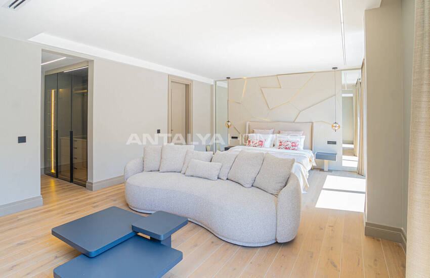 Modern House with Wide Sea Views in a Beach Complex in Yalıkavak 36