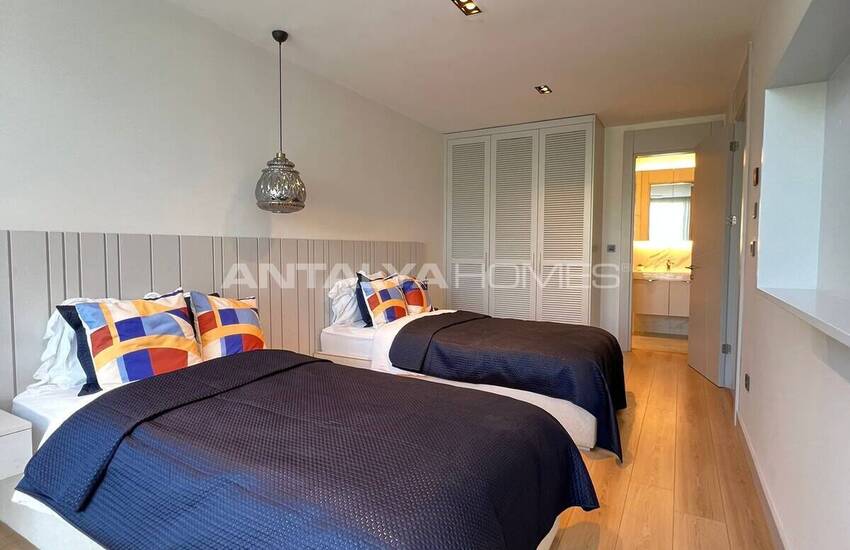 خانه‌هایی با استخر خصوصی و منظره دریا در بدروم گوموشلوک 13