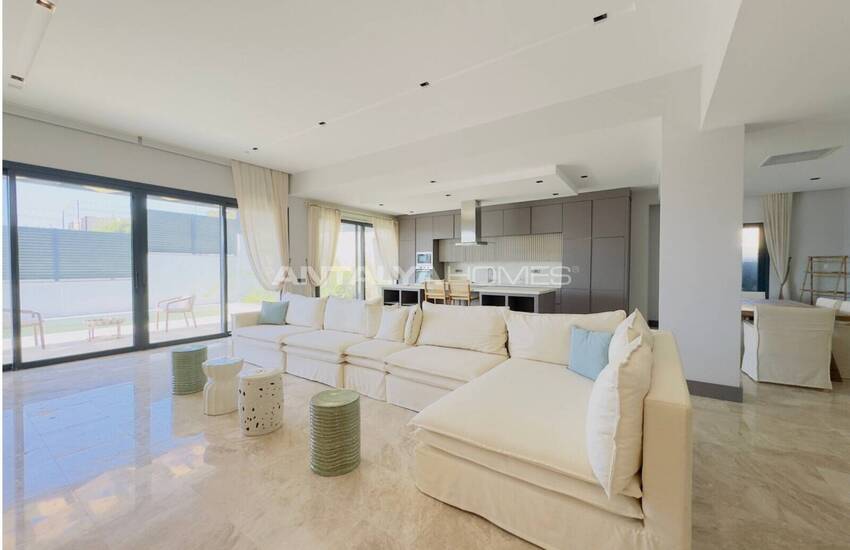 Отдельно стоящий дом с бассейном в закрытом комплексе в Ялыкаваке 6