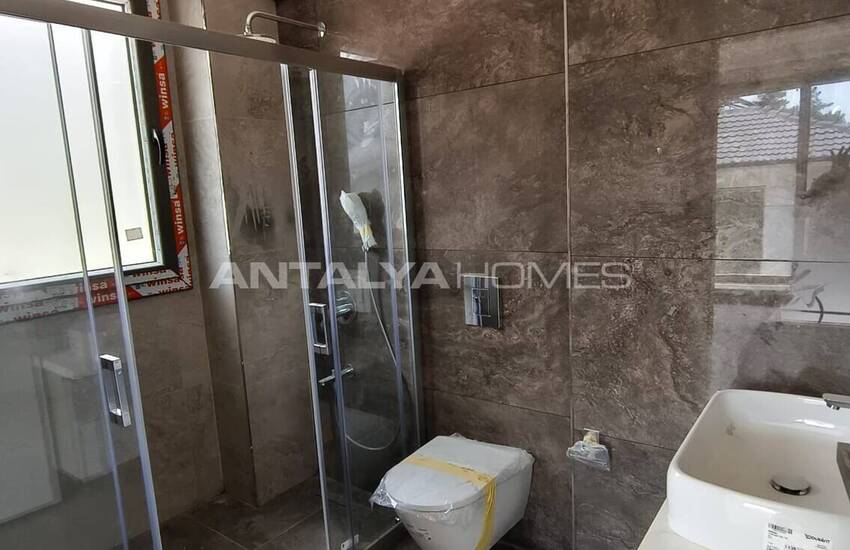 Muğla Fethiye'de Güvenlikli Site İçinde Havuzlu Lüks Evler 35